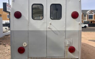 International-Harvester-Metro-1964-Extended-Passenger-Van-19