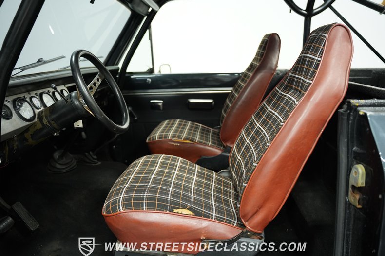 International-Scout-ii-1977-Gray-Black-19