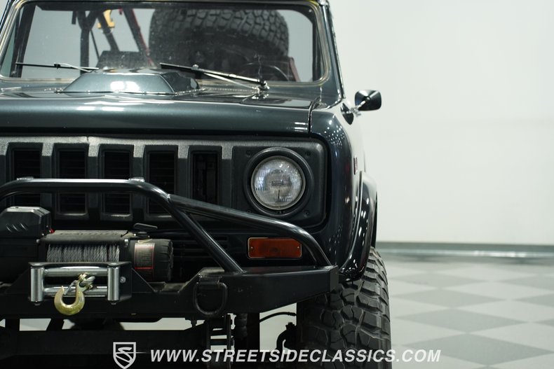 International-Scout-ii-1977-Gray-Black-22