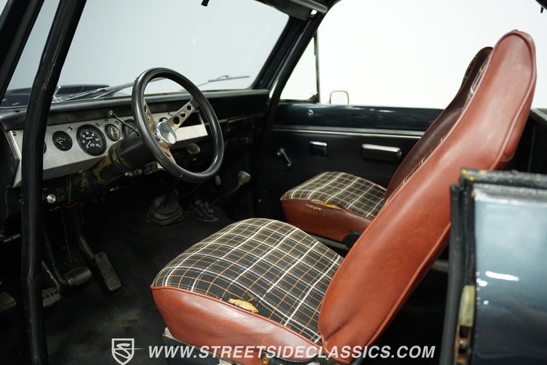 International-Scout-ii-1977-Gray-Black-3