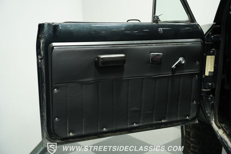 International-Scout-ii-1977-Gray-Black-49