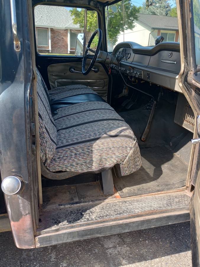 International-d1200-1965-black-6