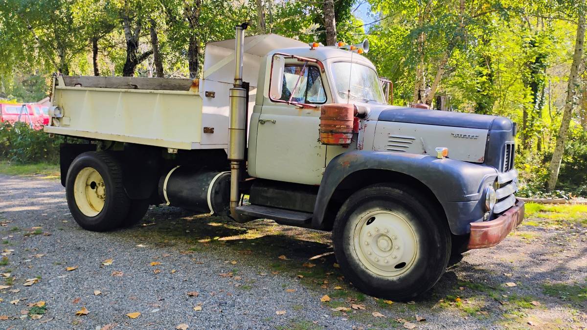 International-diesel-1965-grey-1