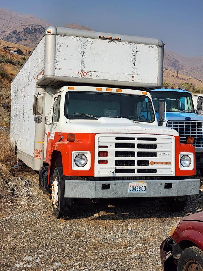 International-diesel-1988-orange-1