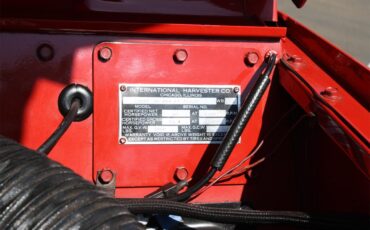 International-harvester-Scout-1961-Red-Grey-1