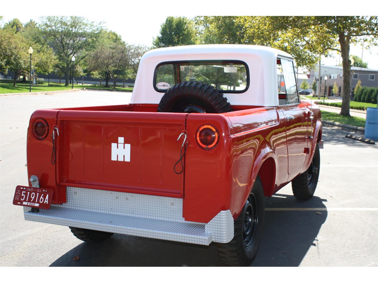 International-harvester-Scout-1961-Red-Grey-10