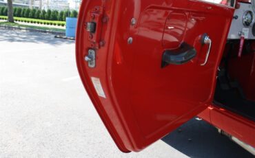 International-harvester-Scout-1961-Red-Grey-15