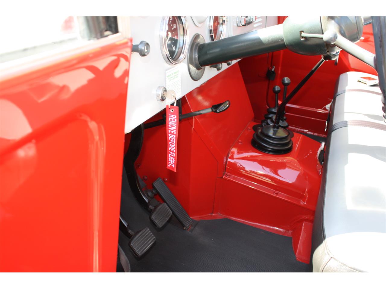 International-harvester-Scout-1961-Red-Grey-23
