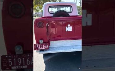 International-harvester-Scout-1961-Red-Grey