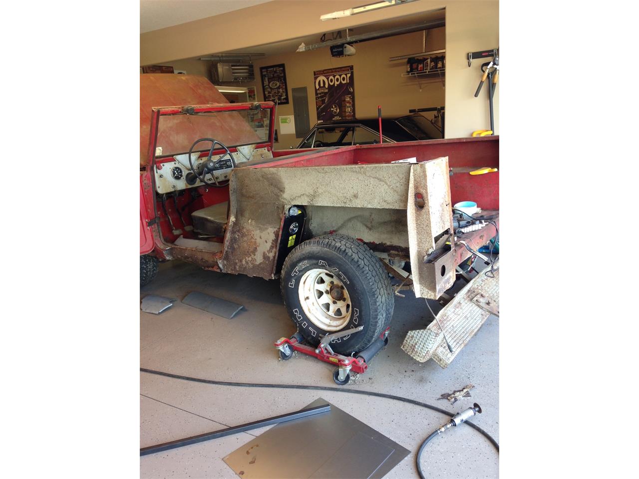 International-harvester-Scout-1961-Red-Grey-51