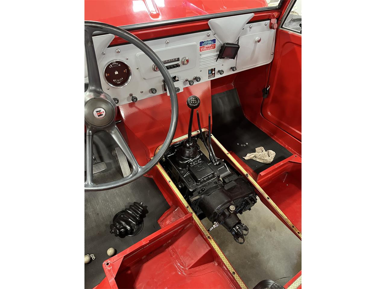 International-harvester-Scout-1961-Red-Grey-61