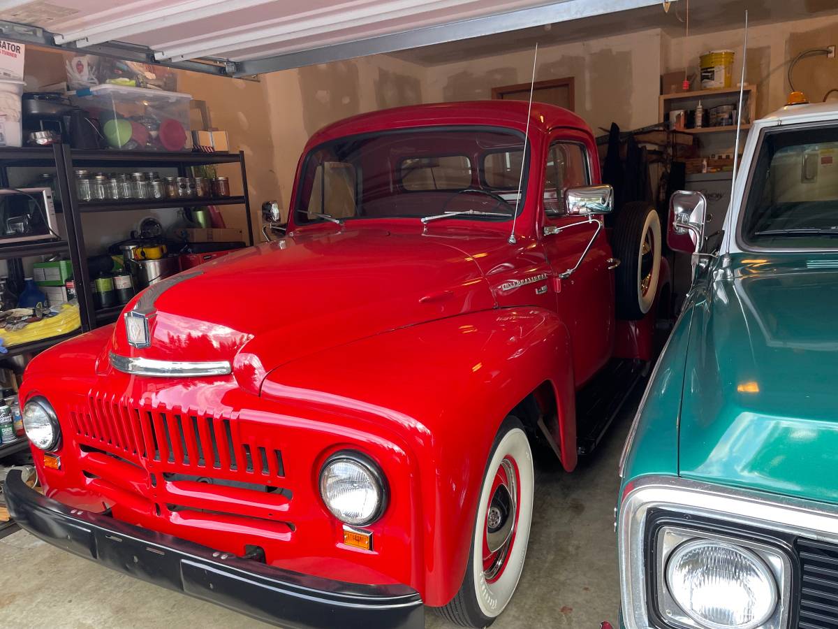 International-l110-1952-red-1