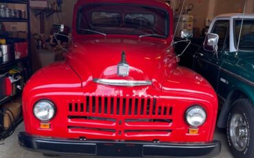 International-l110-1952-red-2