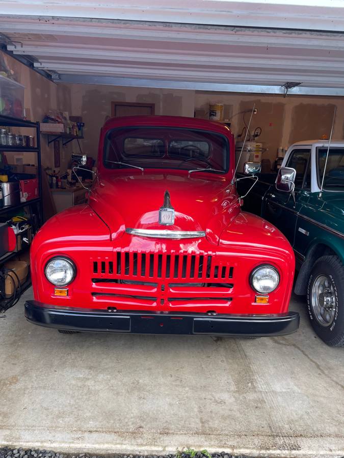 International-l110-1952-red-2