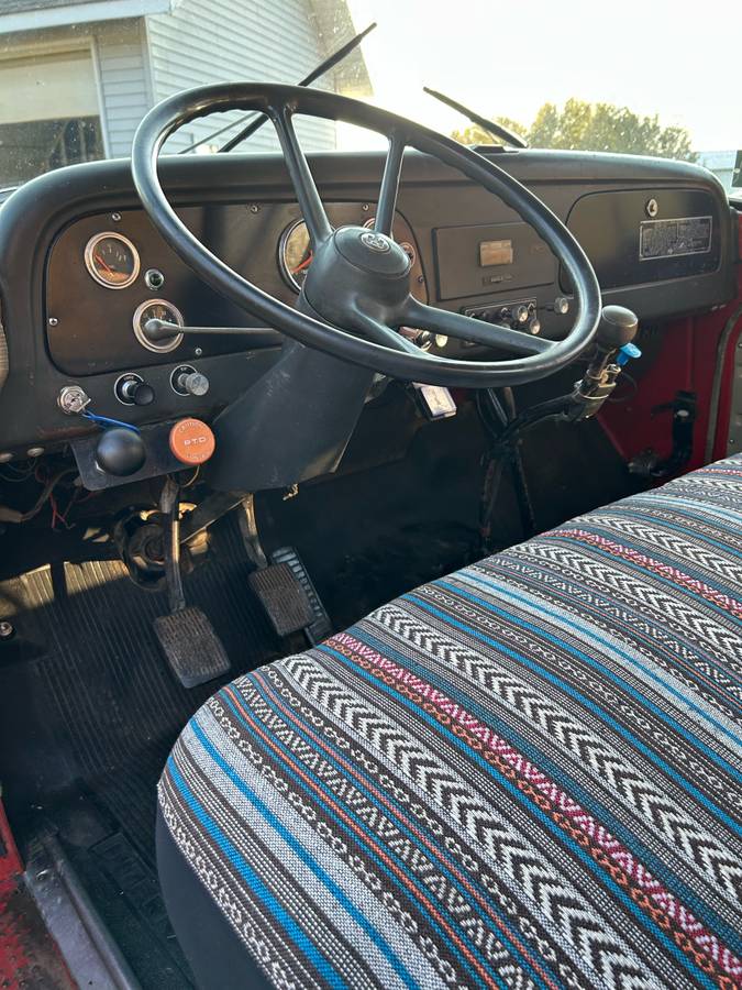 International-loadstar-1600-dump-truck-1968-red-10