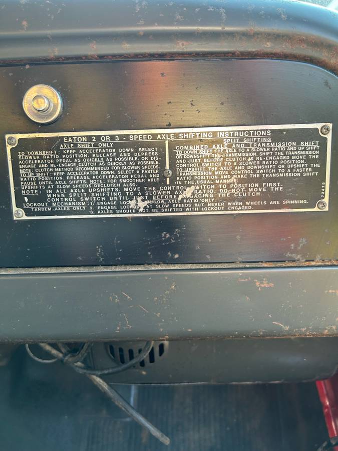 International-loadstar-1600-dump-truck-1968-red-13