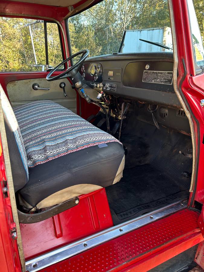 International-loadstar-1600-dump-truck-1968-red-5