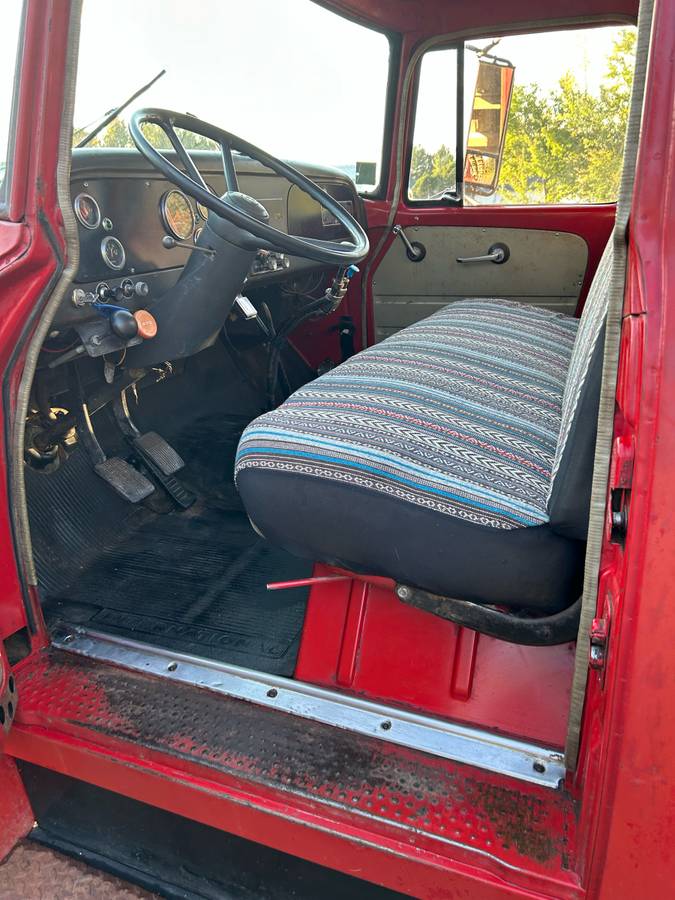 International-loadstar-1600-dump-truck-1968-red-9