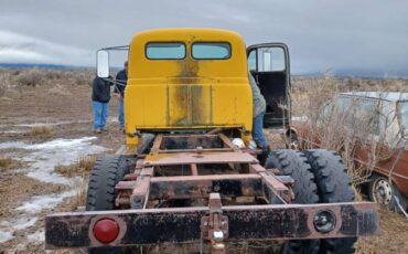 International-r-160-1953-yellow-3