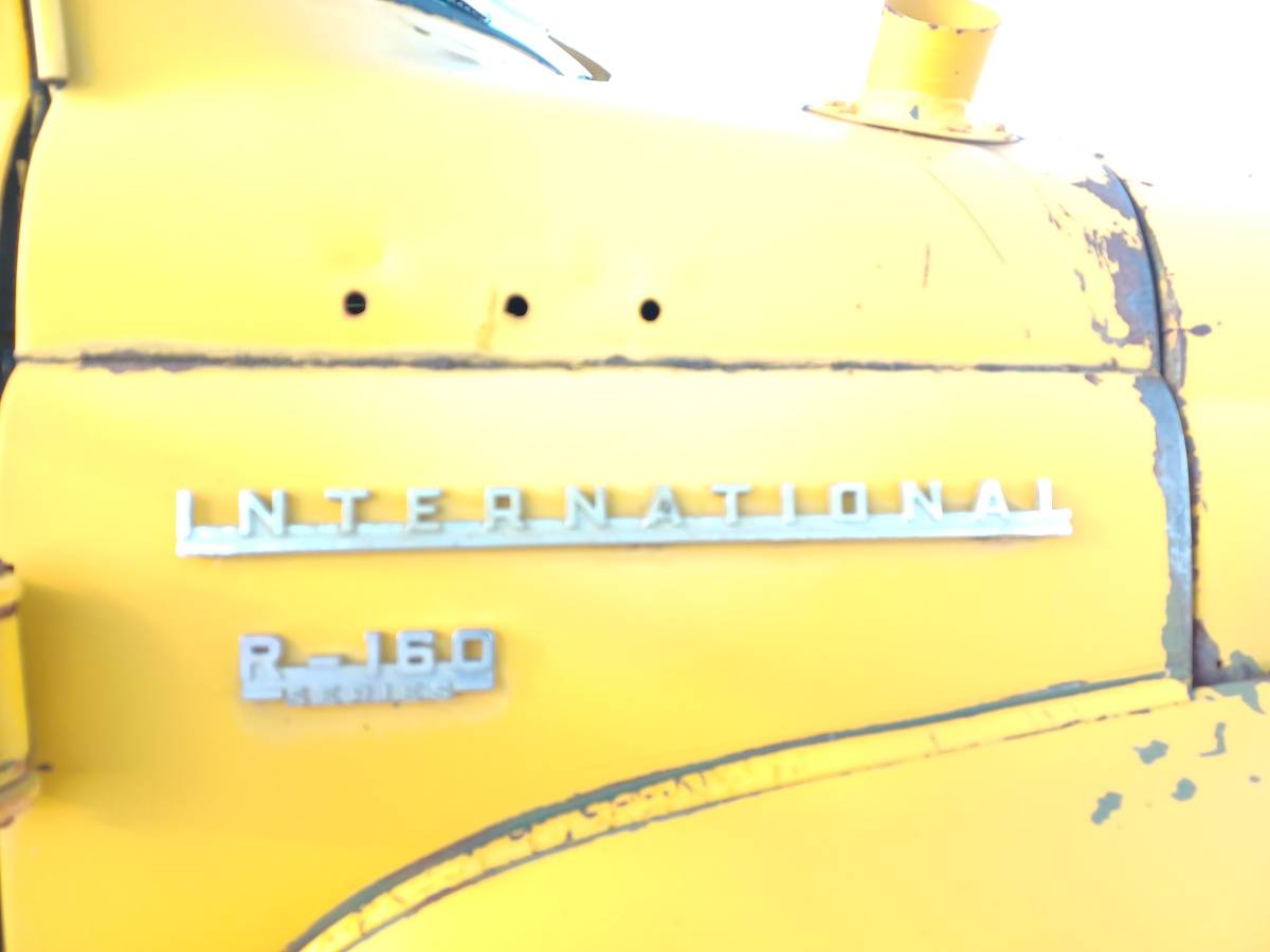 International-r-160-1953-yellow-7