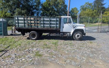 International-s1600-diesel-1989-white-4
