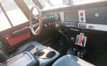 International-scout-1967-black-10