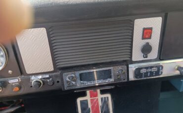International-scout-1967-black-3