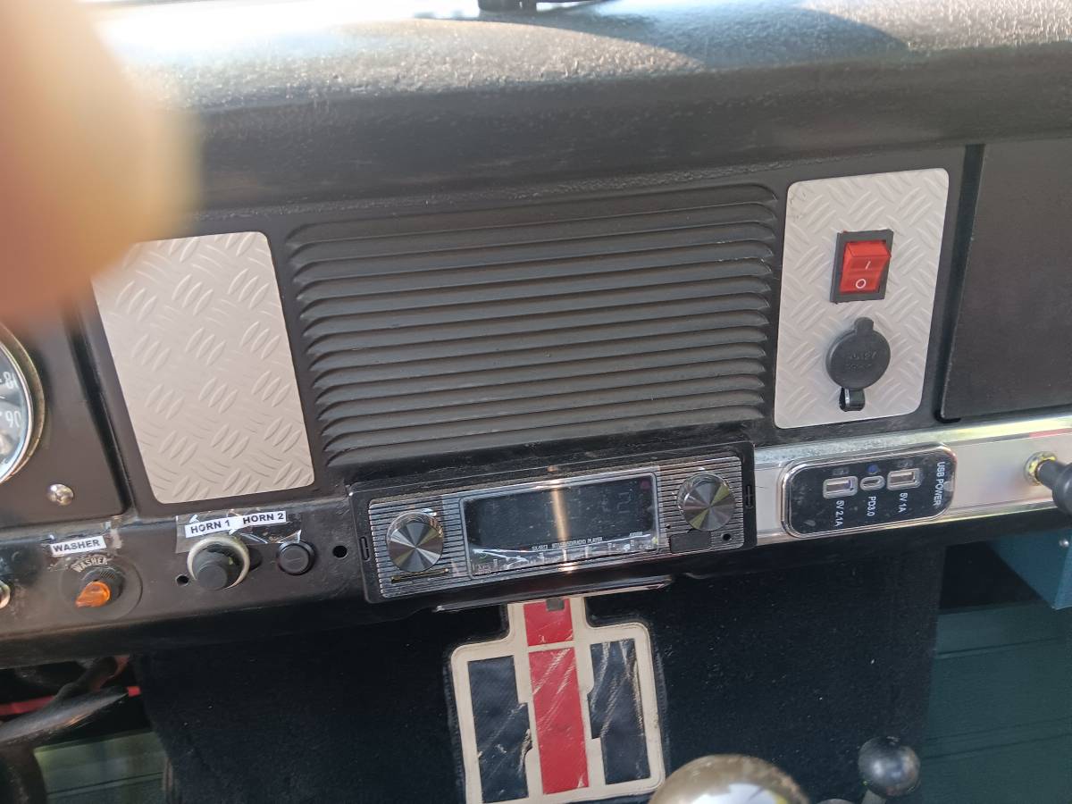 International-scout-1967-black-3