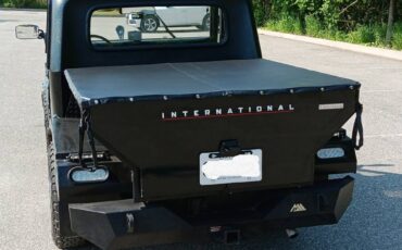 International-scout-1967-black-7