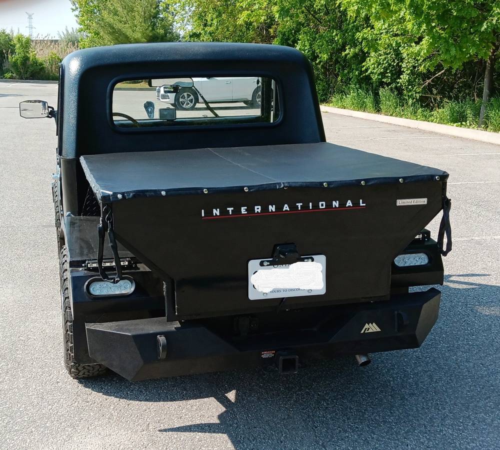 International-scout-1967-black-7