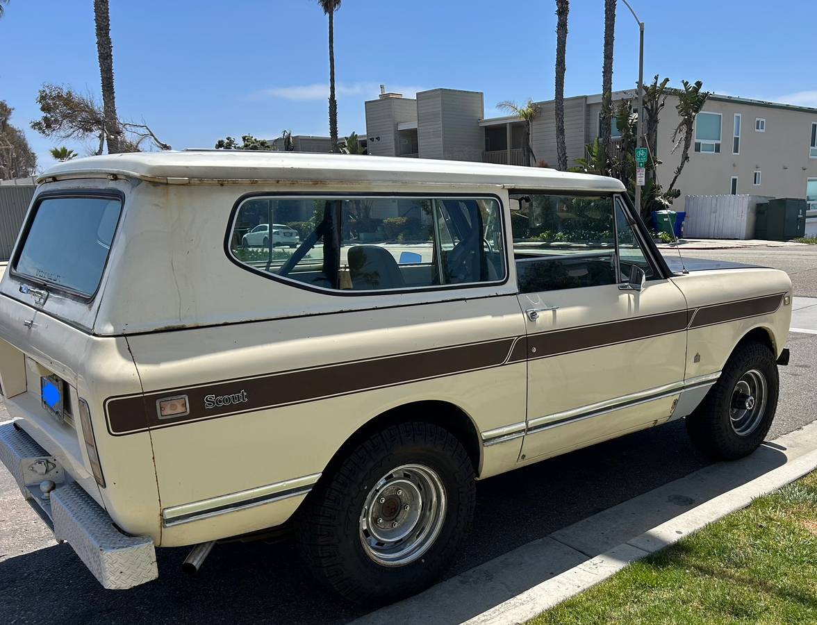 International-scout-1975-brown-1