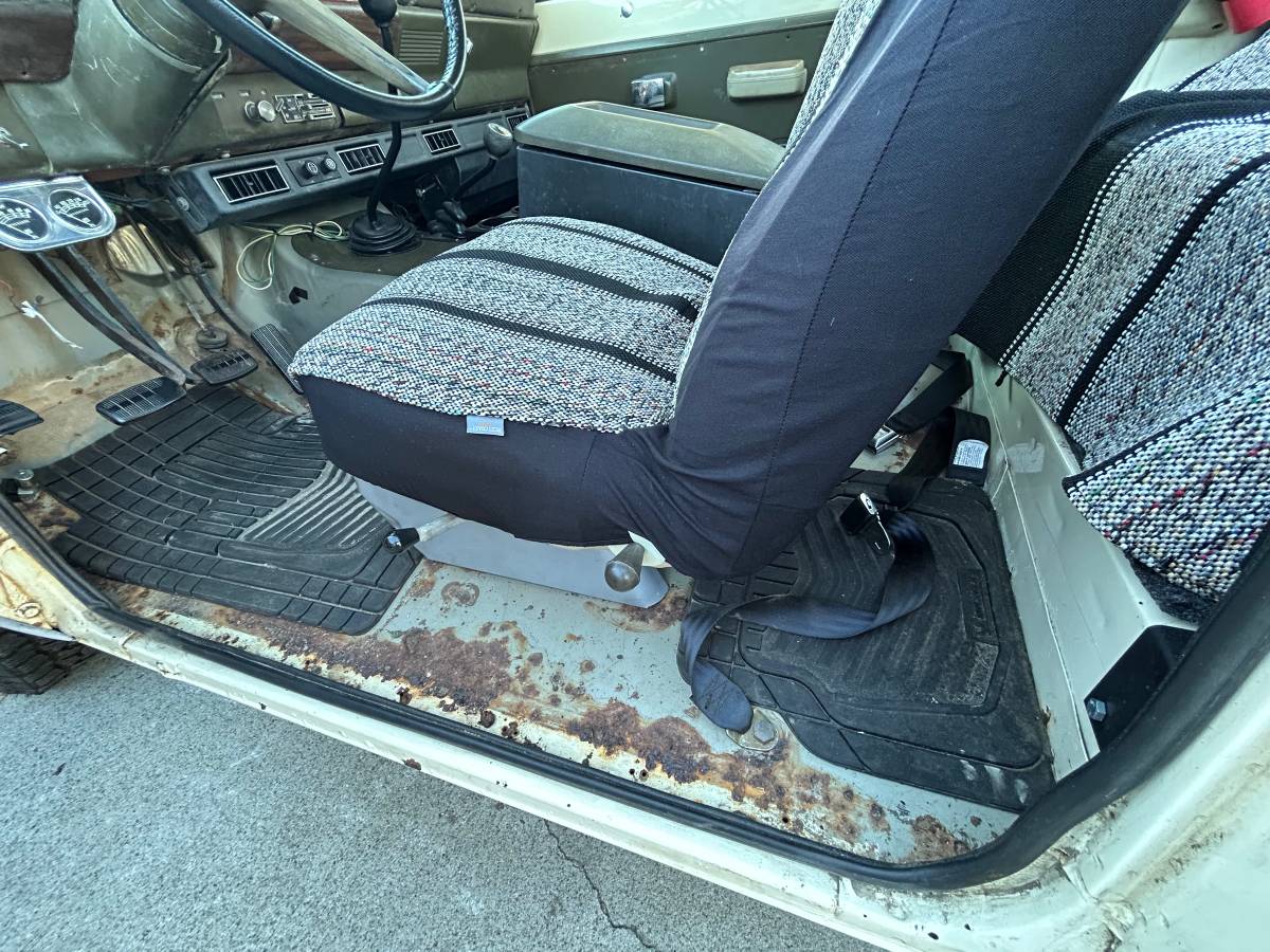 International-scout-1975-brown-8