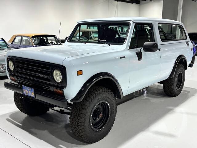 International-scout-1980-custom-1