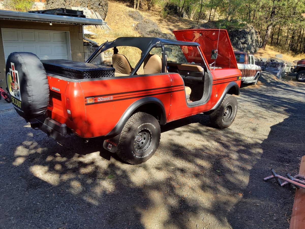 International-scout-2-1979-red-3