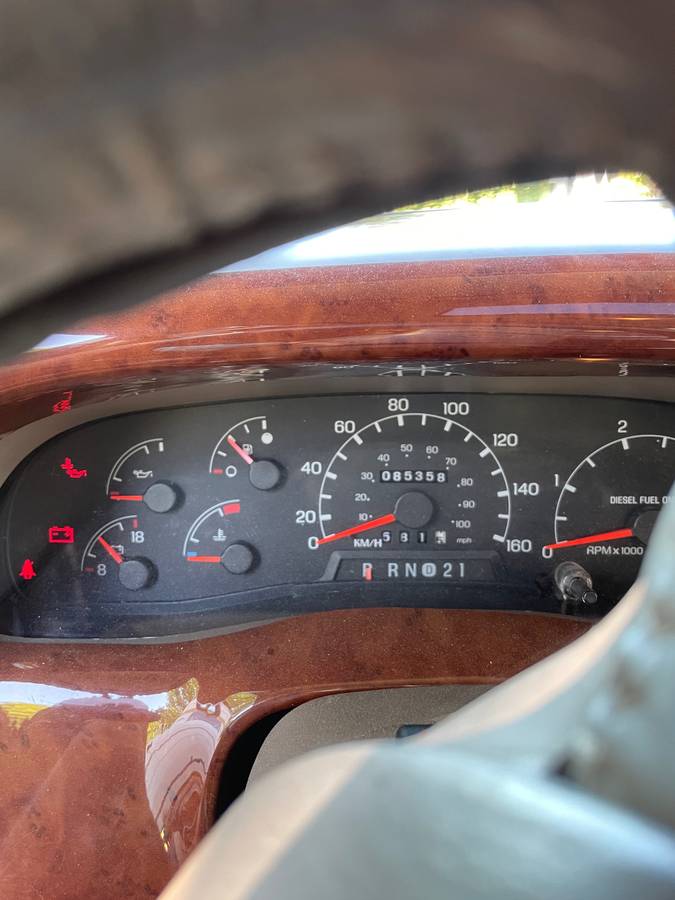 Internstional-diesel-1986-brown-9
