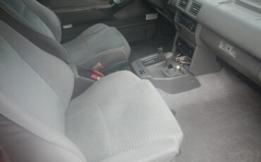 Isuzu-Rodeo-1993-SUV-15