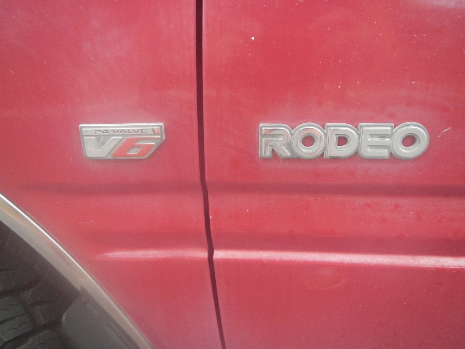 Isuzu-Rodeo-1993-SUV-9