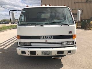 Isuzu-npr-1994-white-3