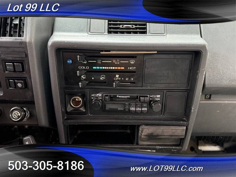 Isuzu-npr-4bd2t-turbo-diesel-li-1993-white-16