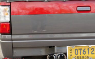 Isuzu-pickup-1989-1