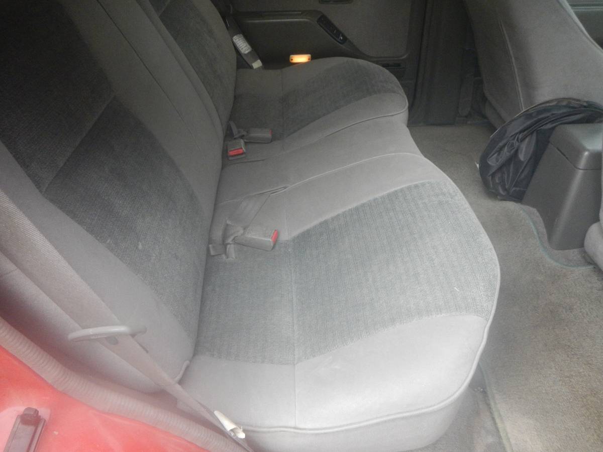 Isuzu-rodeo-ls-1993-red-18