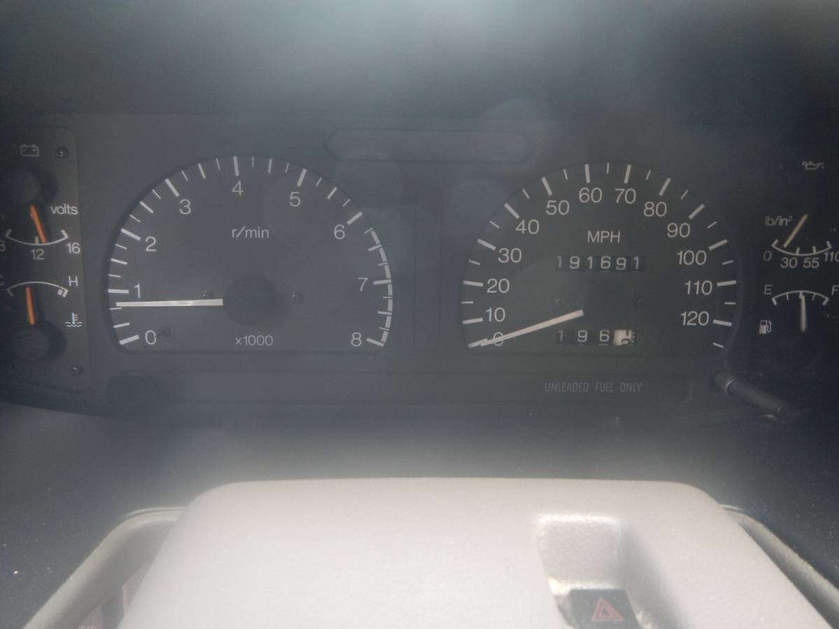 Isuzu-rodeo-ls-1993-red-5
