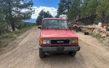 Isuzu-trooper-1988-red-1