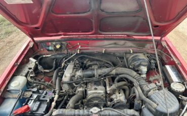 Isuzu-trooper-1988-red-10