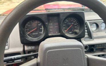 Isuzu-trooper-1988-red-4