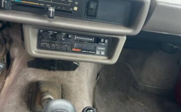 Isuzu-trooper-1988-red-8