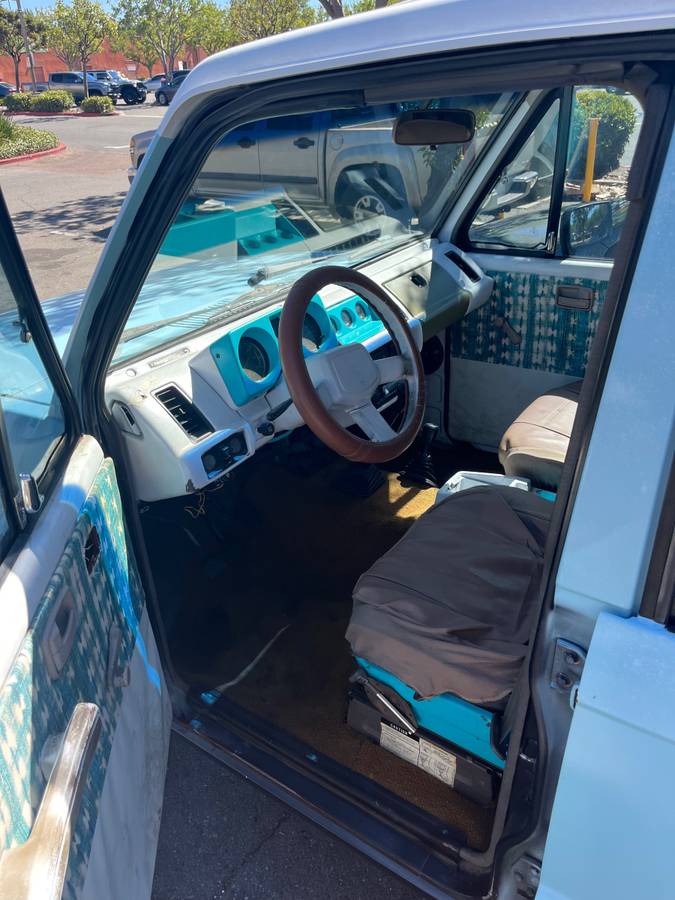 Isuzu-trooper-1989-blue-7