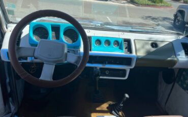 Isuzu-trooper-1989-blue-8