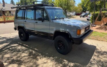 Isuzu-trooper-1990-blue-3