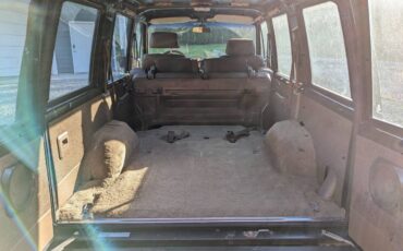 Isuzu-trooper-1991-green-12